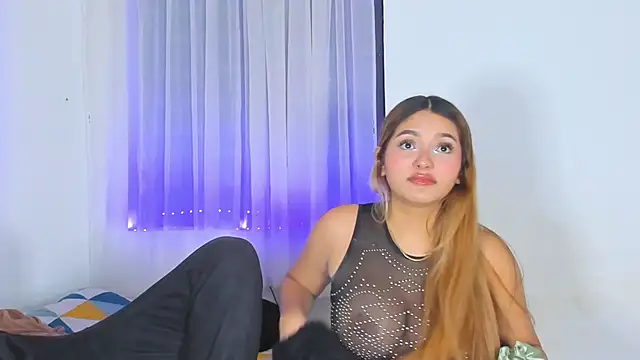 Sexy Couple Xx online show from October 2025 10:25:01 AM