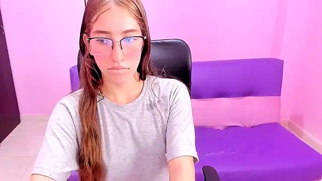 Snapshot of blondie_dirtysquirt chatting on December 2025 07:20:01 PM blondie dirtysquirt online show from December 2025 07:20:01 PM