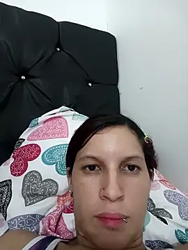 Mariana08andDiego online show from November 2025 01:28:01 AM