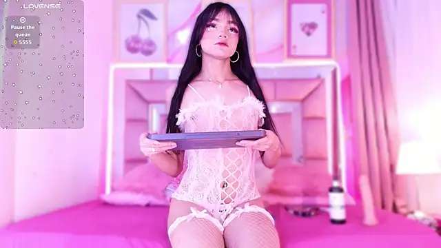 Nefera Noxx online show from March 2026 03:56:02 AM