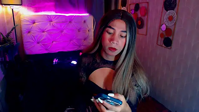 Snapshot of Seductive_nathalie chatting on October 2025 01:53:02 PM Seductive nathalie online show from October 2025 01:53:02 PM