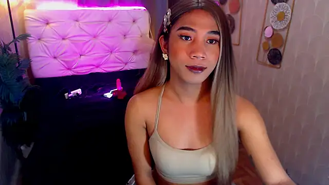 Snapshot of Seductive_nathalie chatting on October 2025 04:19:01 PM Seductive nathalie online show from October 2025 04:19:01 PM