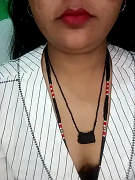 Rashmi 011 online show from December 2025 11:32:02 PM