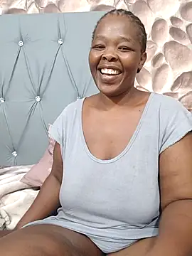 Snapshot of Bigboobsbooty chatting on February 2026 02:07:02 PM Bigboobsbooty online show from February 2026 02:07:02 PM