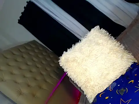 sexy calista online show from November 2025 01:32:01 PM