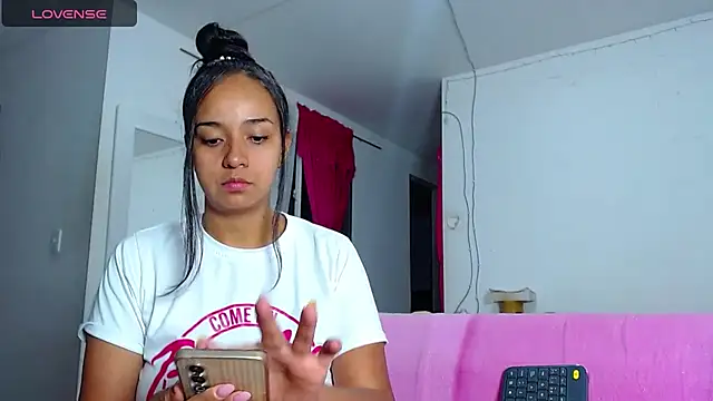 Snapshot of Kendall_honea chatting on July 2026 07:33:02 AM Kendall honea online show from July 2026 07:33:02 AM
