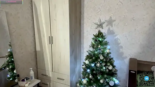 Snapshot of RinaModel chatting on November 2025 07:07:02 PM RinaModel online show from November 2025 07:07:02 PM