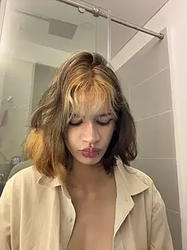 sukulaurens online show from November 2025 01:59:02 AM