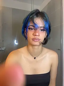 sukulaurens online show from May 2026 03:33:01 AM