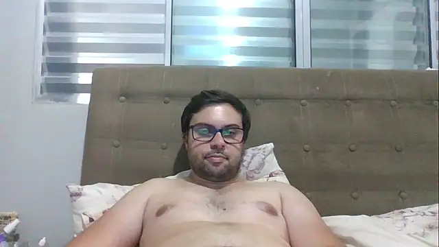CasalManeiro25 online show from October 2025 11:38:02 PM