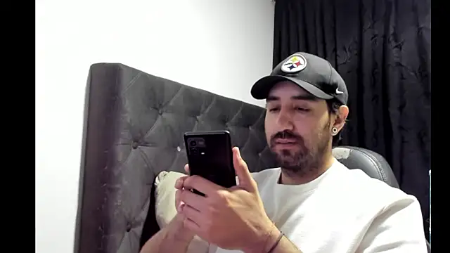 coolfriki online show from November 2025 11:40:01 PM