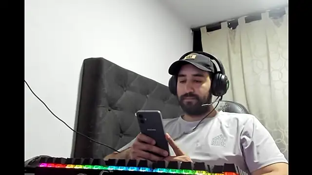 coolfriki online show from March 2026 08:08:02 PM