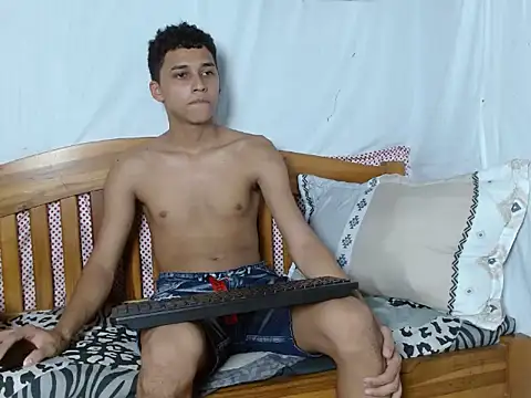 deivy skinny01 online show from November 2025 06:29:01 PM