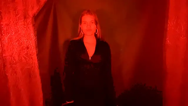 AlmetaBradicich online show from December 2025 09:42:02 PM