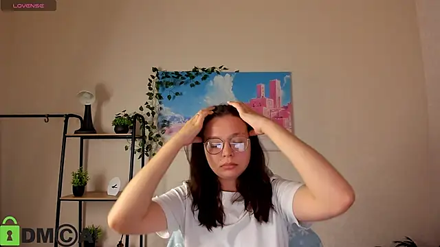 Snapshot of Nuura_Moore chatting on October 2025 12:54:01 AM Nuura Moore online show from October 2025 12:54:01 AM