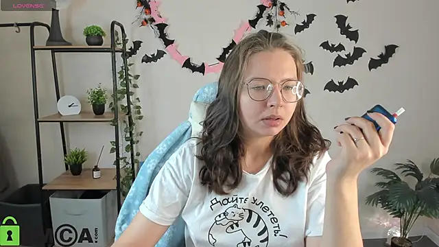 Snapshot of Nuura_Moore chatting on November 2025 12:54:02 AM Nuura Moore online show from November 2025 12:54:02 AM