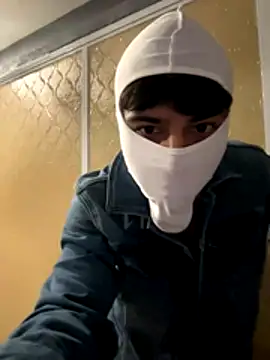 lain213 online show from October 2025 05:15:01 AM