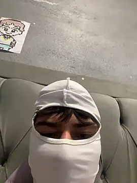 lain213 online show from October 2025 08:38:01 PM