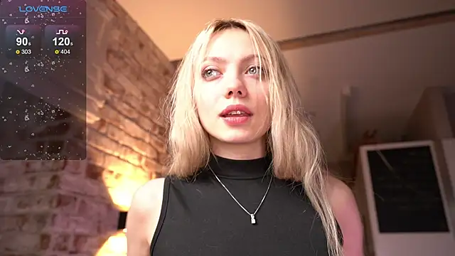 Snapshot of _favdream chatting on October 2025 05:48:02 AM favdream online show from October 2025 05:48:02 AM