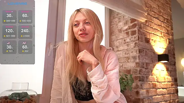 Snapshot of _favdream chatting on November 2025 08:25:02 AM favdream online show from November 2025 08:25:02 AM