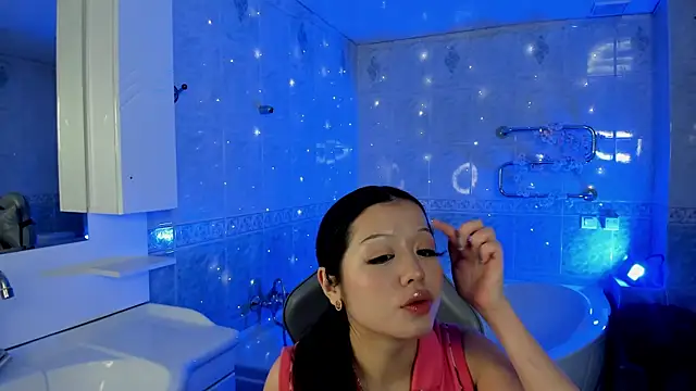 luvemily online show from October 2025 07:39:01 AM