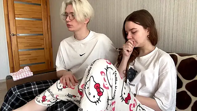 EhtelBiondi online show from March 2026 08:14:02 AM