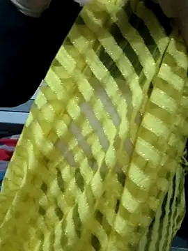 Snapshot of janvi_100 chatting on October 2025 03:41:02 AM janvi 100 online show from October 2025 03:41:02 AM