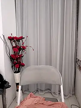 nini10052025 online show from November 2025 01:44:01 PM