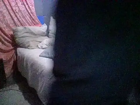 Snapshot of johnkus chatting on November 2025 06:41:04 PM johnkus online show from November 2025 06:41:04 PM