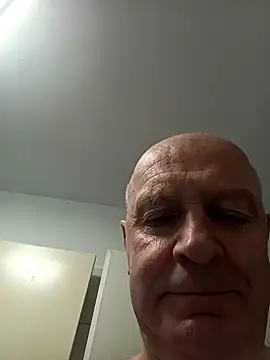 rudy-kralik online show from November 2025 07:08:02 AM