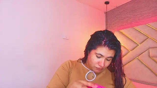 Addyy 02 online show from October 2025 11:33:02 AM