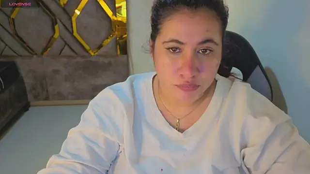 Addyy 02 online show from November 2025 09:02:01 PM