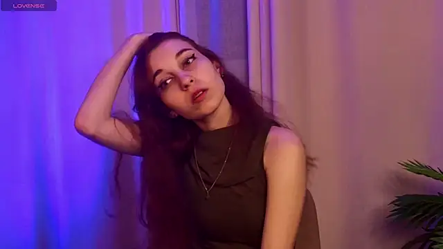 Snapshot of kitsun_ne chatting on November 2025 08:33:02 PM kitsun ne online show from November 2025 08:33:02 PM