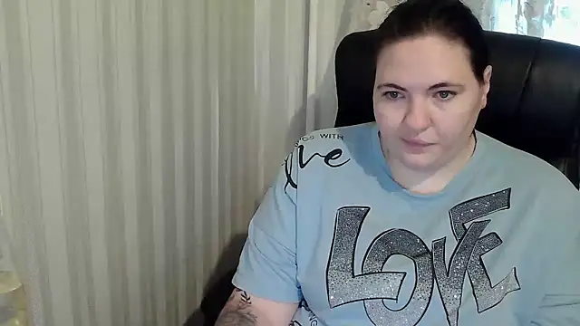 XLisaBlueXs  online show from October 2025 01:57:02 PM