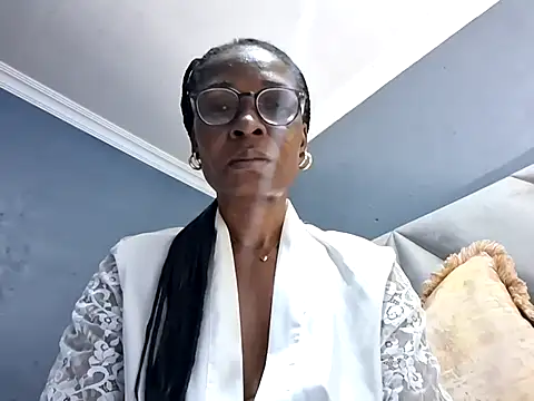 NaughtyCouga online show from June 2026 05:10:02 AM