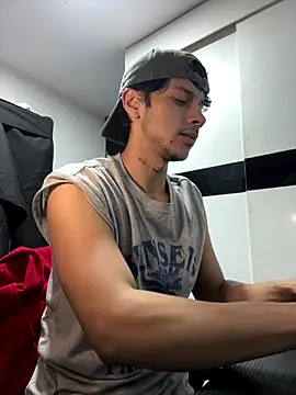 ErosDominant online show from December 2025 05:34:01 AM