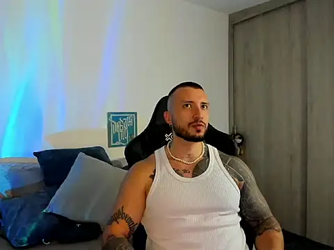 Snapshot of Dave-Max01 chatting on November 2025 02:34:01 AM Dave-Max01 online show from November 2025 02:34:01 AM