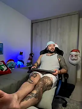 Snapshot of Dave-Max01 chatting on November 2025 02:36:01 AM Dave-Max01 online show from November 2025 02:36:01 AM