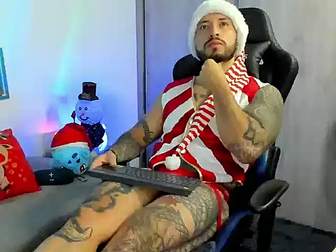 Snapshot of Dave-Max01 chatting on December 2025 11:26:02 AM Dave-Max01 online show from December 2025 11:26:02 AM