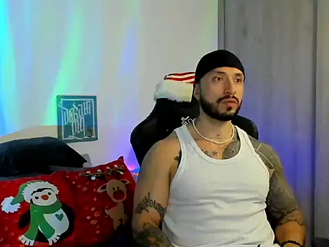 Dave-Max01 online show from December 2025 03:13:01 AM