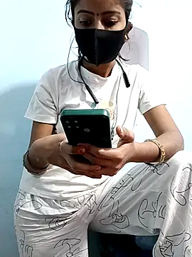 Payal G online show from November 2025 04:07:01 PM