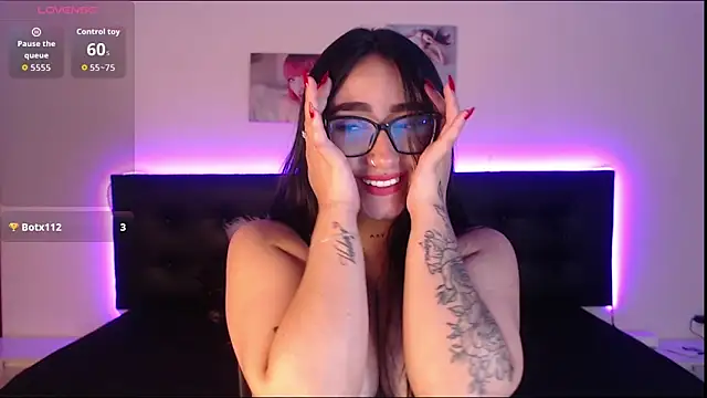 SeleneMore online show from April 2026 10:18:01 PM