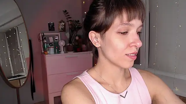 YourHotExSAndra online show from October 2025 06:38:02 PM