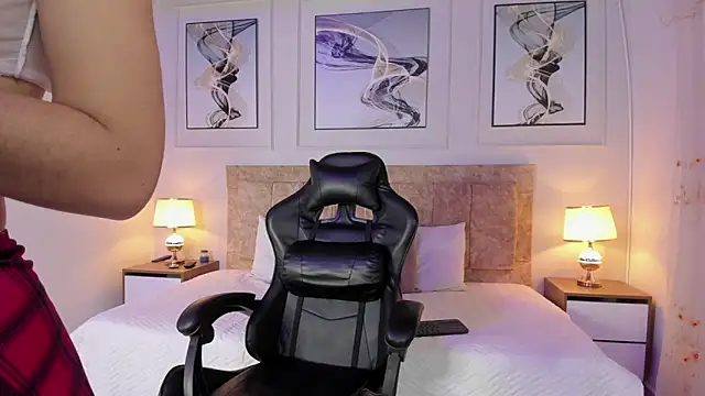 celeste collins  online show from December 2025 11:41:02 AM