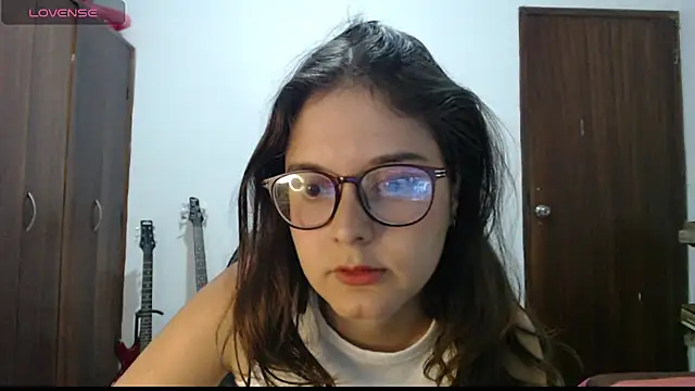 CarlaLorez online show from April 2026 10:12:02 PM