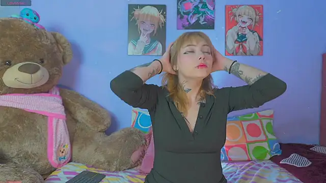 Snapshot of Himiiko_toga chatting on November 2025 12:43:01 AM Himiiko toga online show from November 2025 12:43:01 AM