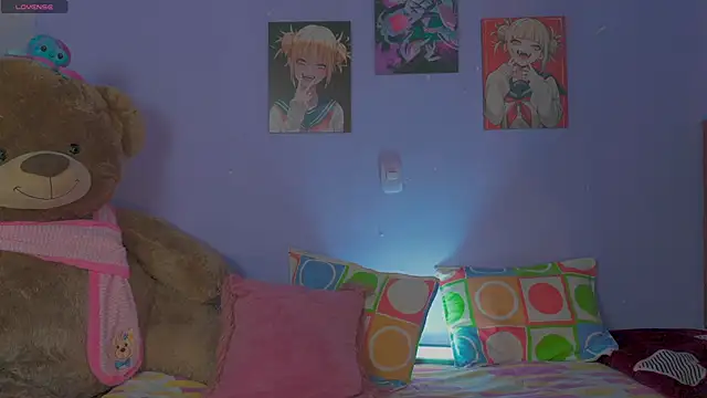 Snapshot of Himiiko_toga chatting on November 2025 08:07:02 PM Himiiko toga online show from November 2025 08:07:02 PM