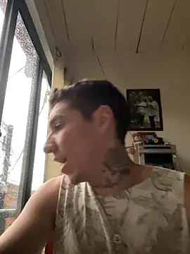 Snapshot of davidxxx_2012 chatting on October 2025 10:32:02 PM davidxxx 2012 online show from October 2025 10:32:02 PM