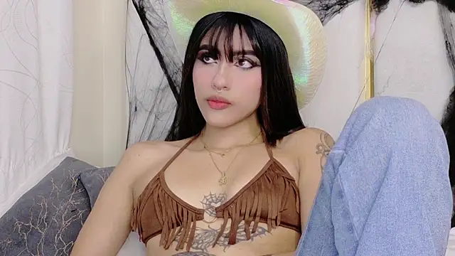 Amara prescott online show from October 2025 08:20:01 PM