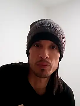 Santini001 online show from October 2025 03:42:01 PM